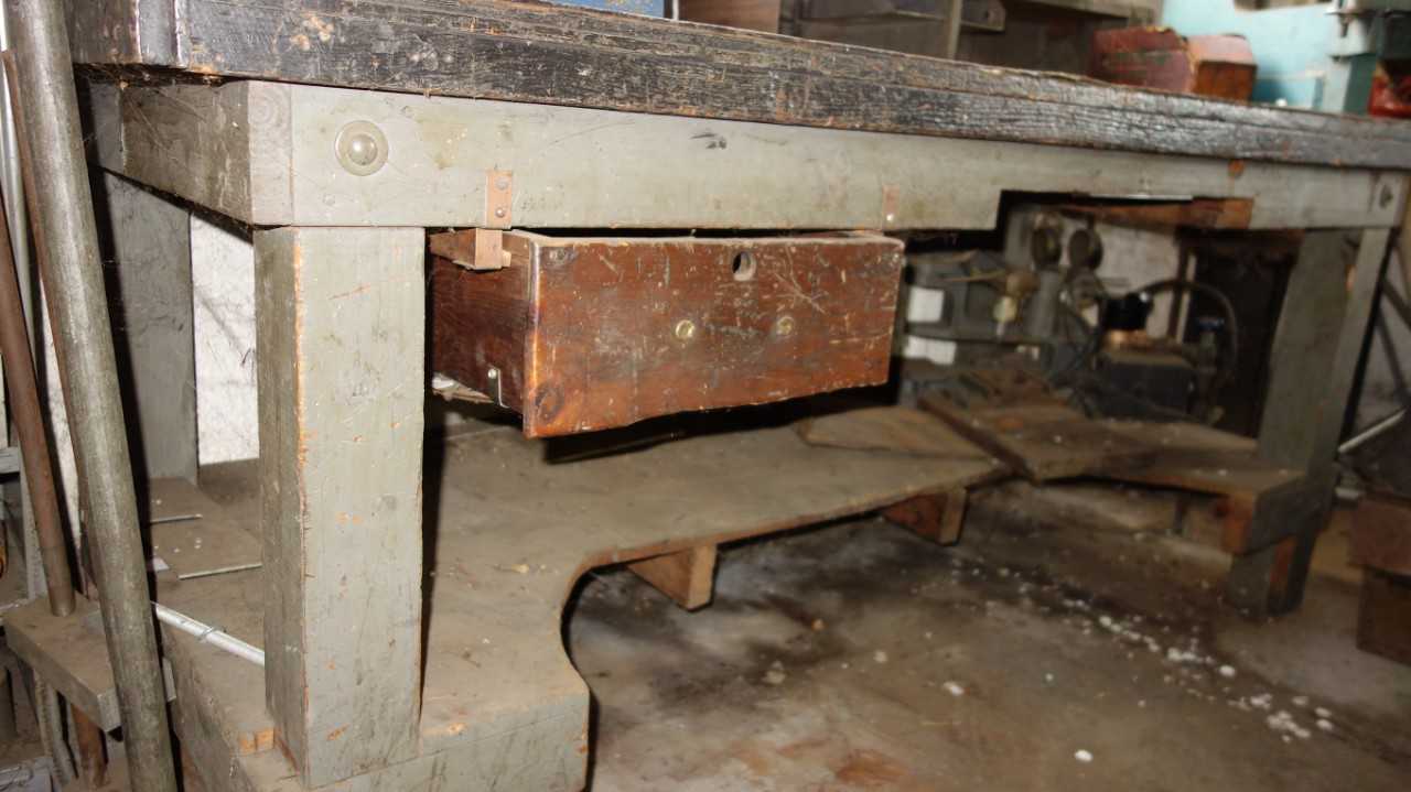 ROPER WHITNEY JENSEN 811, 216 DOUBLE HORN PUNCH PRESS PROFESSIONAL WORK TABLE - SHEET METAL EQUIPMENT