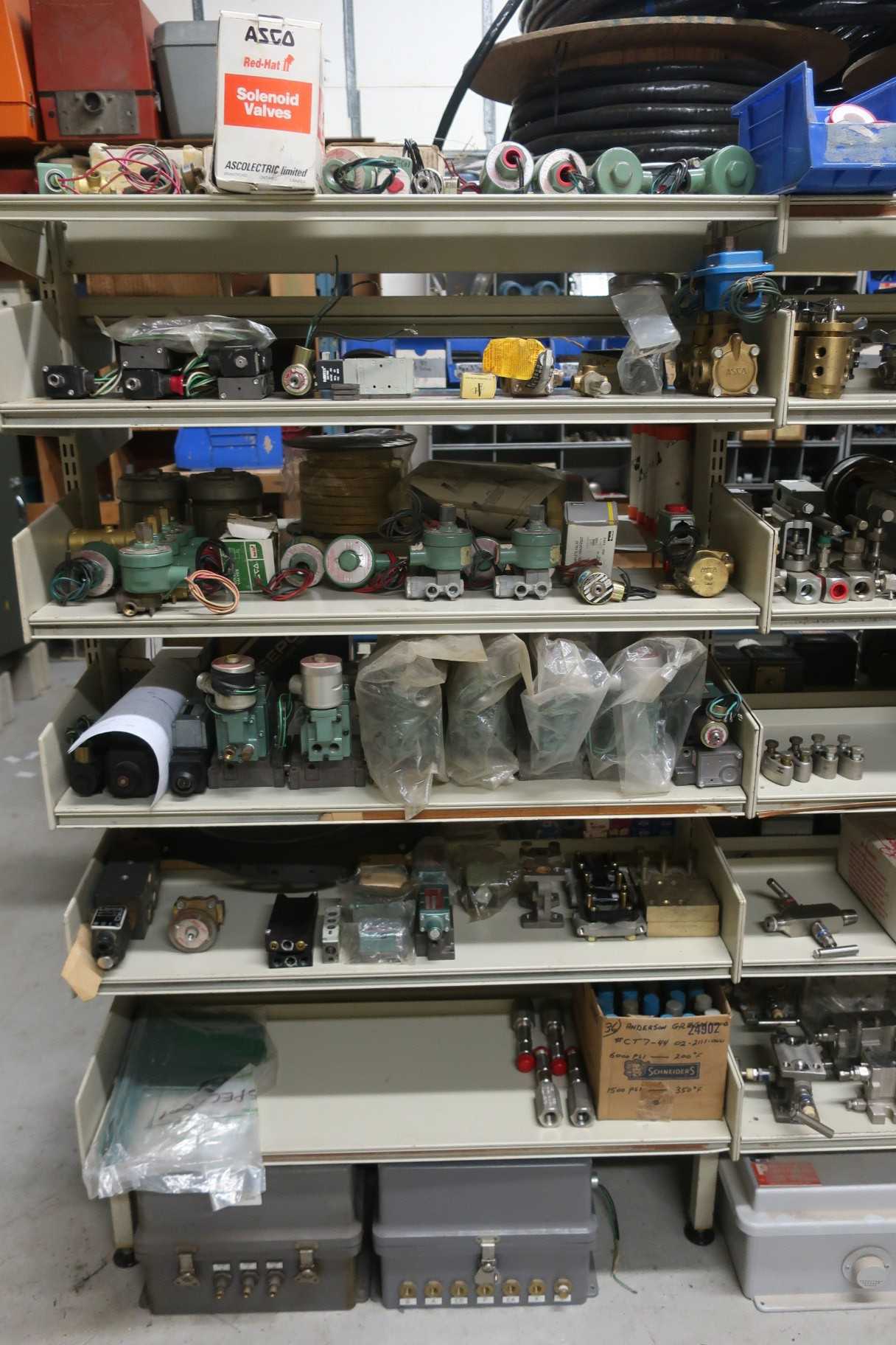 CONTENTS OF SHELF COLUMN, ASSORTED SOLENOID VALVES, ASCO, NUMATICS - SOLENOID VALVE
