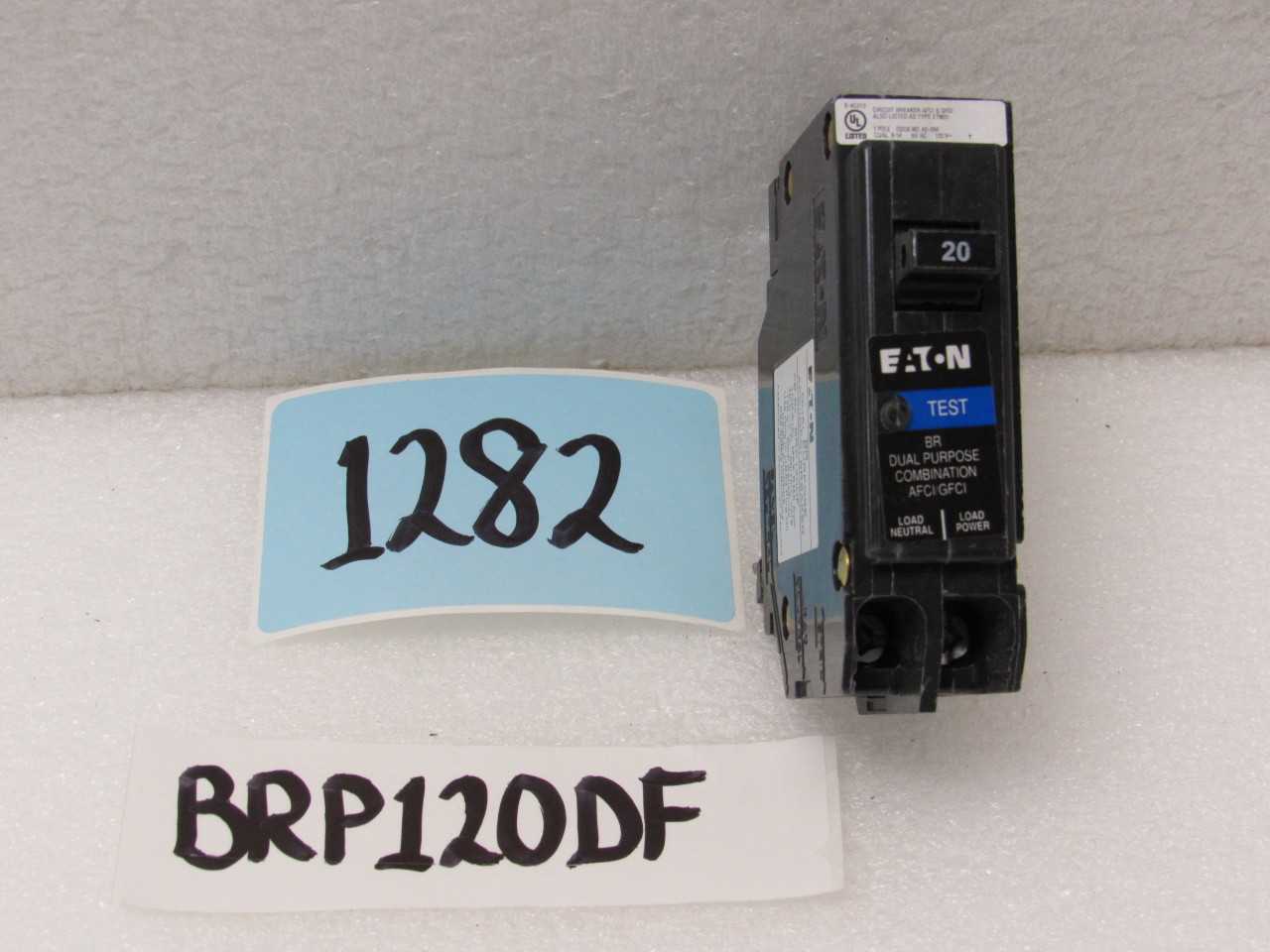 LOT OF EATON RESIDENTAL BREAKERS - MISCELLANEOUS