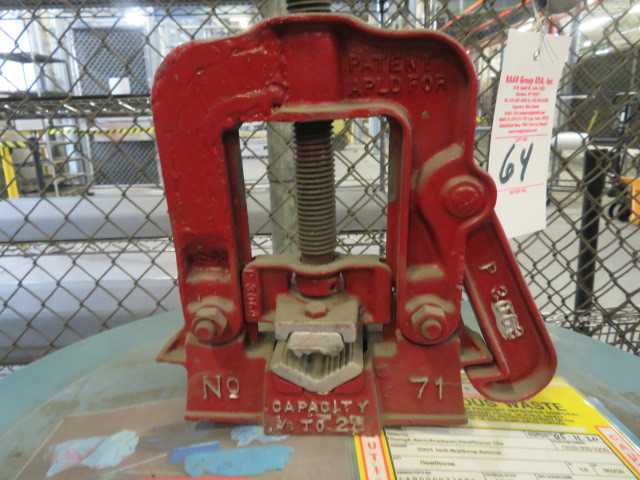 Pipe Vice Holder, up to 2.5" Cap. - MISCELLANEOUS
