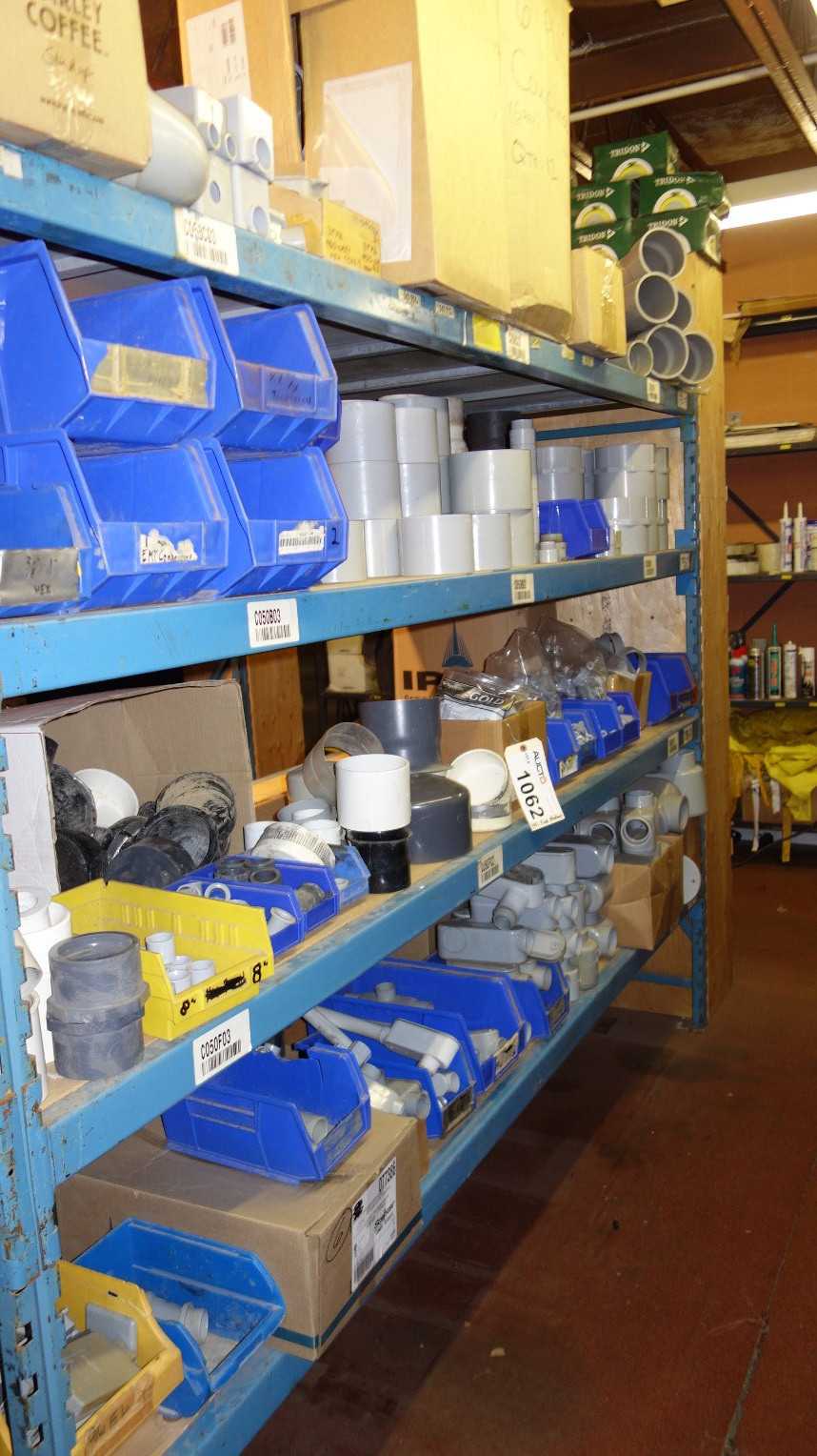 CONTENTS OF 4 SHELVES, ASSORTED PVC FITTINGS - CONDUIT FITTING