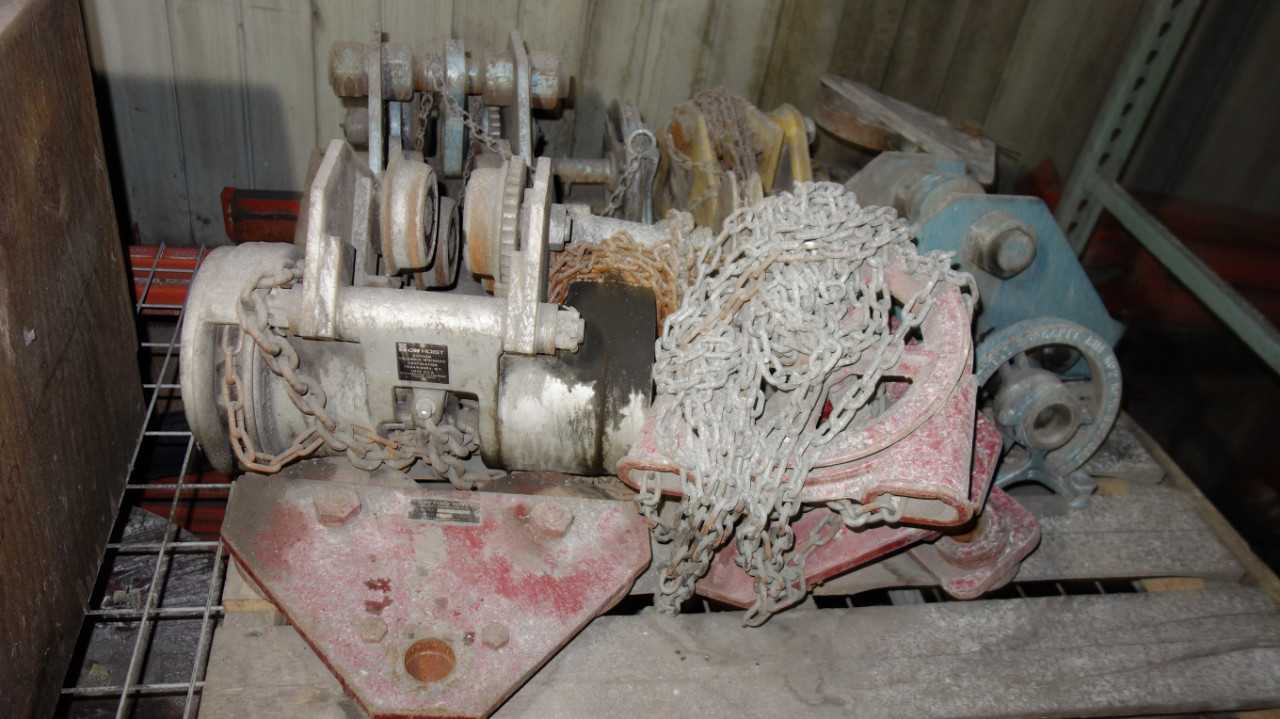 CONTENTS OF 2X SECTIONS RACKING  (EXCLUDING 700, 701) - PALLET RACKING