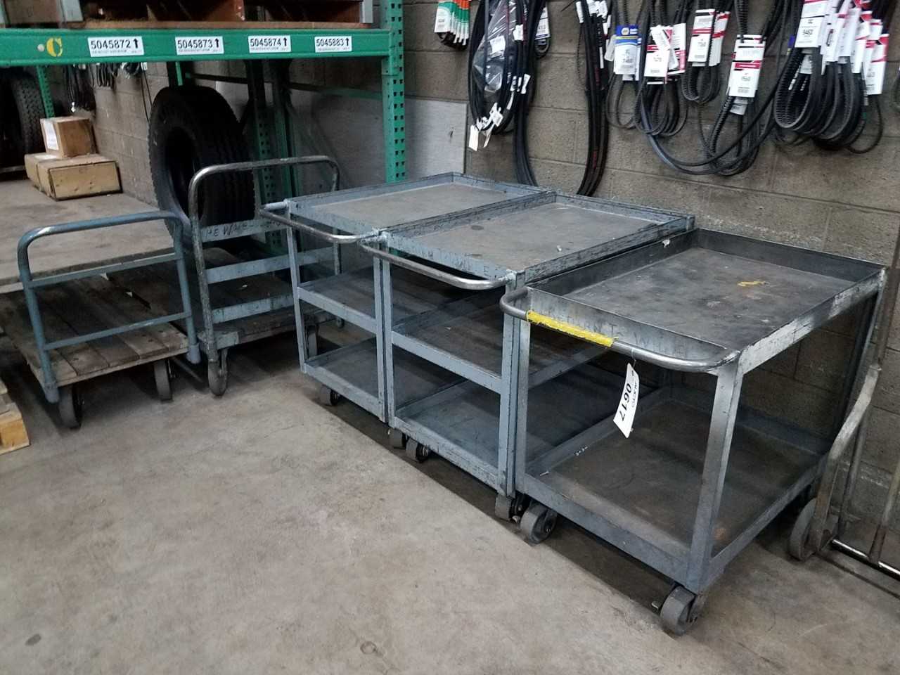 Lot of 5 assorted utility carts - ROLLING CARTS Lot of 5 assorted utility carts - ROLLING CARTS