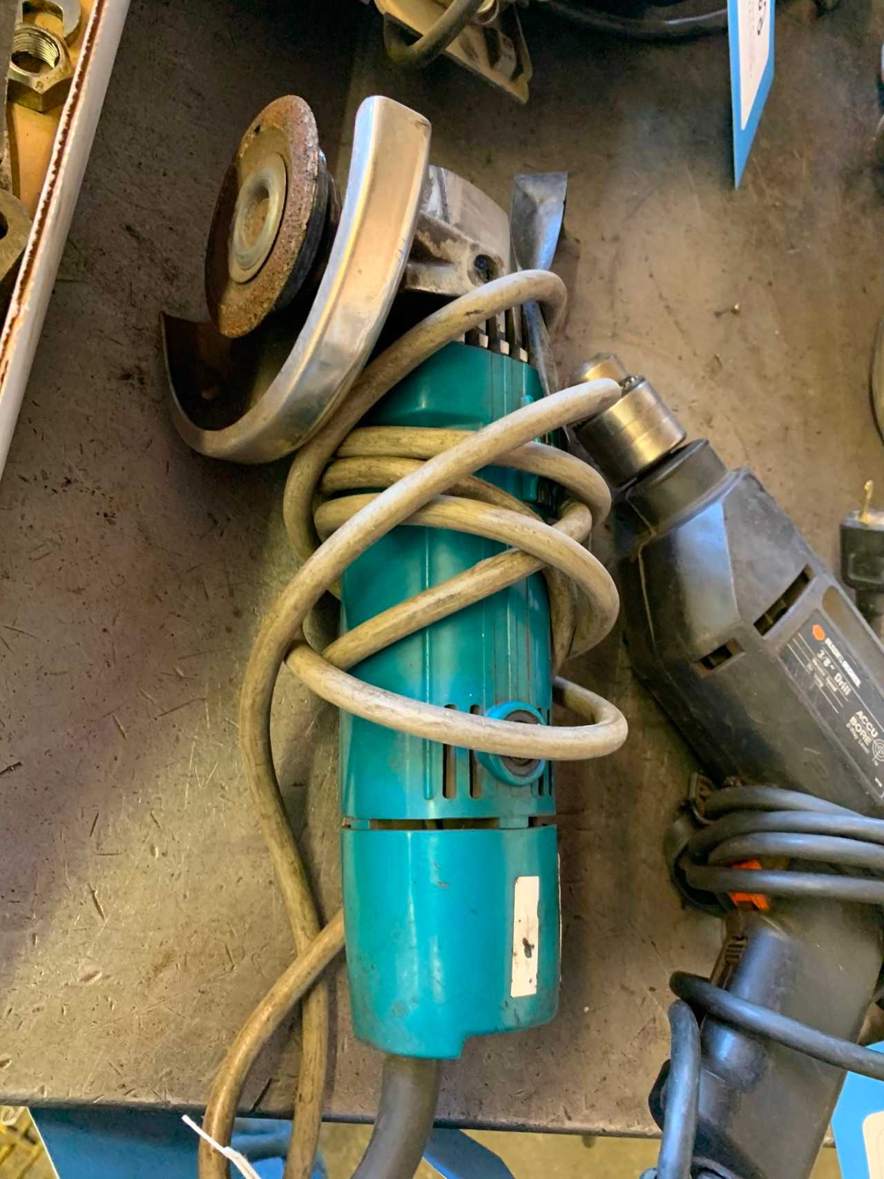 Makita Grinder - INDUSTRIAL PARTS Makita Grinder - INDUSTRIAL PARTS