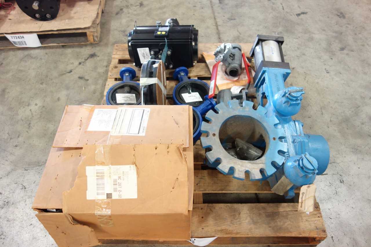 LOT OF ASSORTED VALVES - VALVES