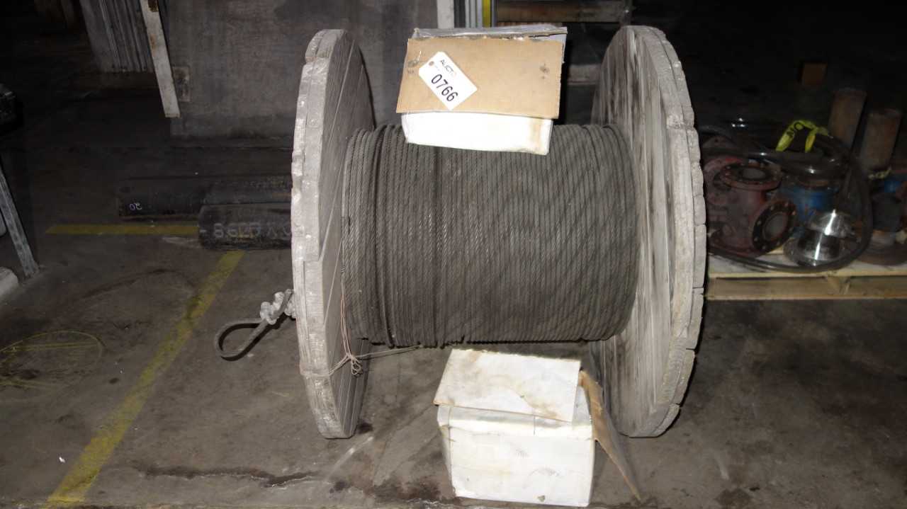 SPOOL AND 2X BOXES OF STEEL RIGGING CABLE - ELECTRICAL COMPONENTS