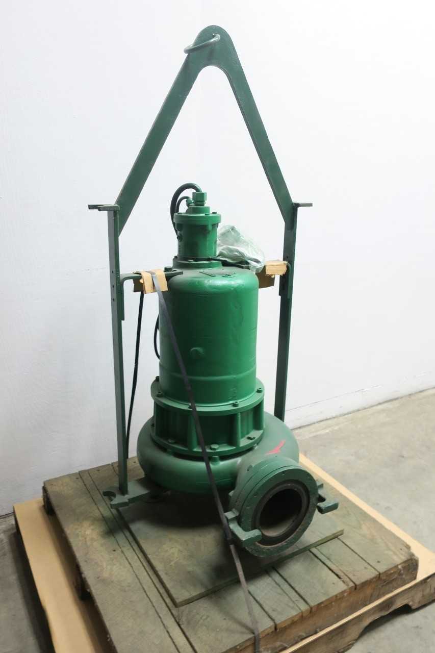 PENTAIR HYDROMATIC SEWAGE IRON SUBMERSIBLE PUMP - SUBMERSIBLE PUMP