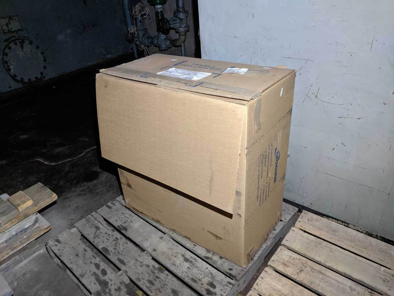 MODINE V 161SB06A STEAM/HOT WATER UNIT HEATER 115V - HVAC EQUIPMENT MODINE V 161SB06A STEAM/HOT WATER UNIT HEATER 115V - HVAC EQUIPMENT