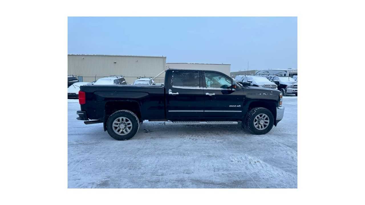 2015 CHEVROLET SILVERADO 2500 4X4 CREW LONGBOX PICKUP TRUCK - COMMERCIAL TRUCKS
