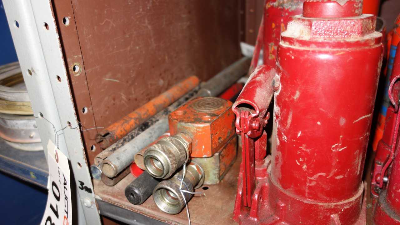 LOT OF ASSORTED HYDRAULIC JACKS, 8 TO 22-1/2 TON, JET - HAND TOOLS