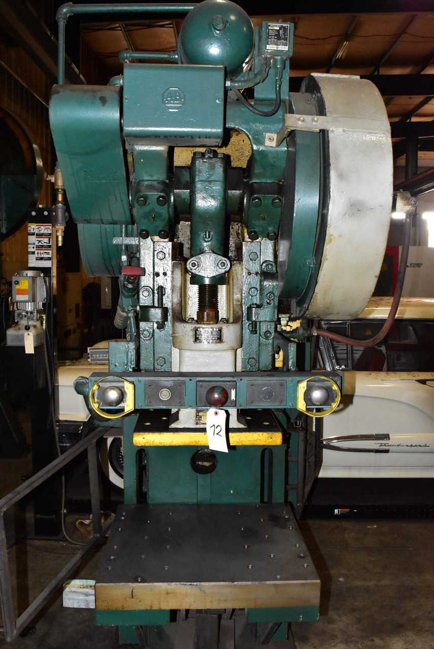 Minster 10-4 OBI Press, 32-Ton - PRESSES Minster 10-4 OBI Press, 32-Ton - PRESSES