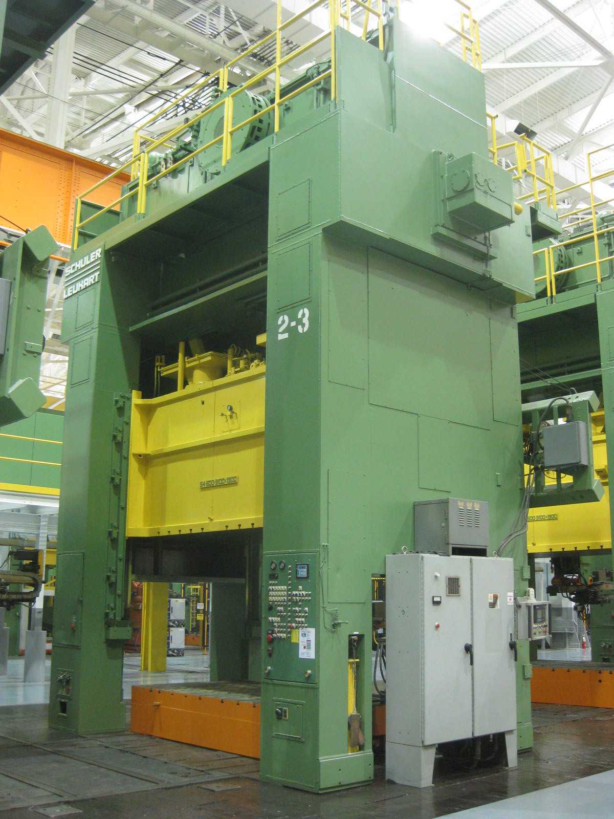 600 ton Schuler Press 2-3 - PRESSES