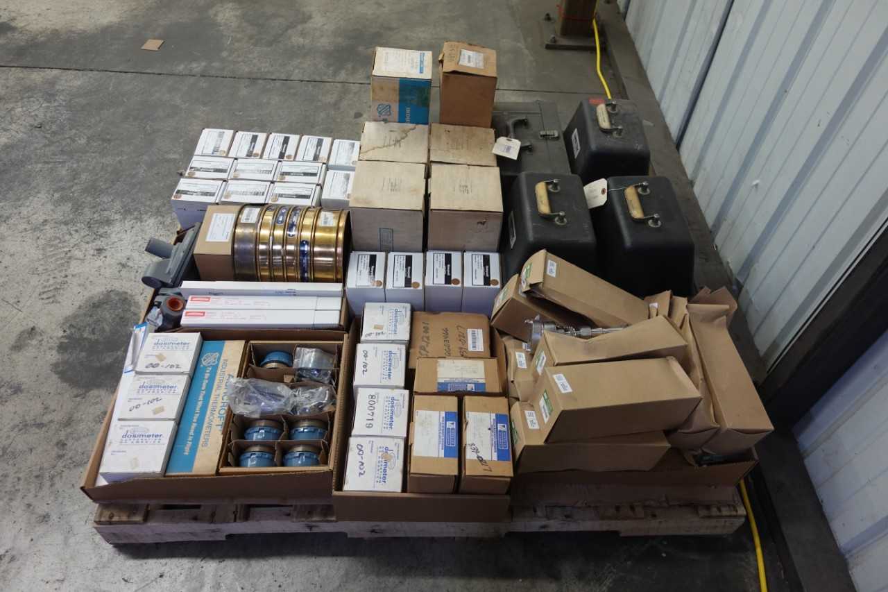 PALLET OF ASSORTED INSTRUMENTATION - INSTRUMENTATION