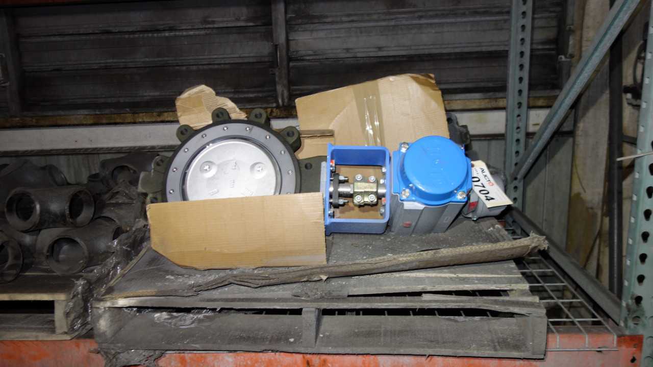 LOT OF 2 NELES JAMESBURY 815L 12IN BUTTERFLY VALVES - VALVES