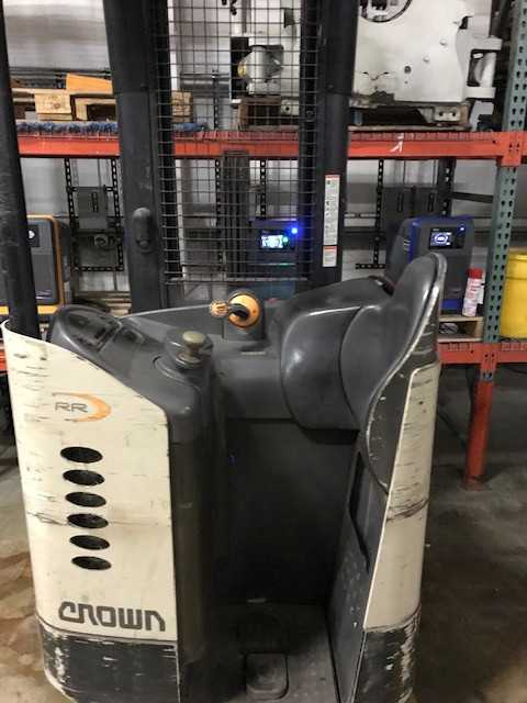 2005 Crown RR522035TT240 reach truck, Grand Rapids, MI - REACH TRUCKS