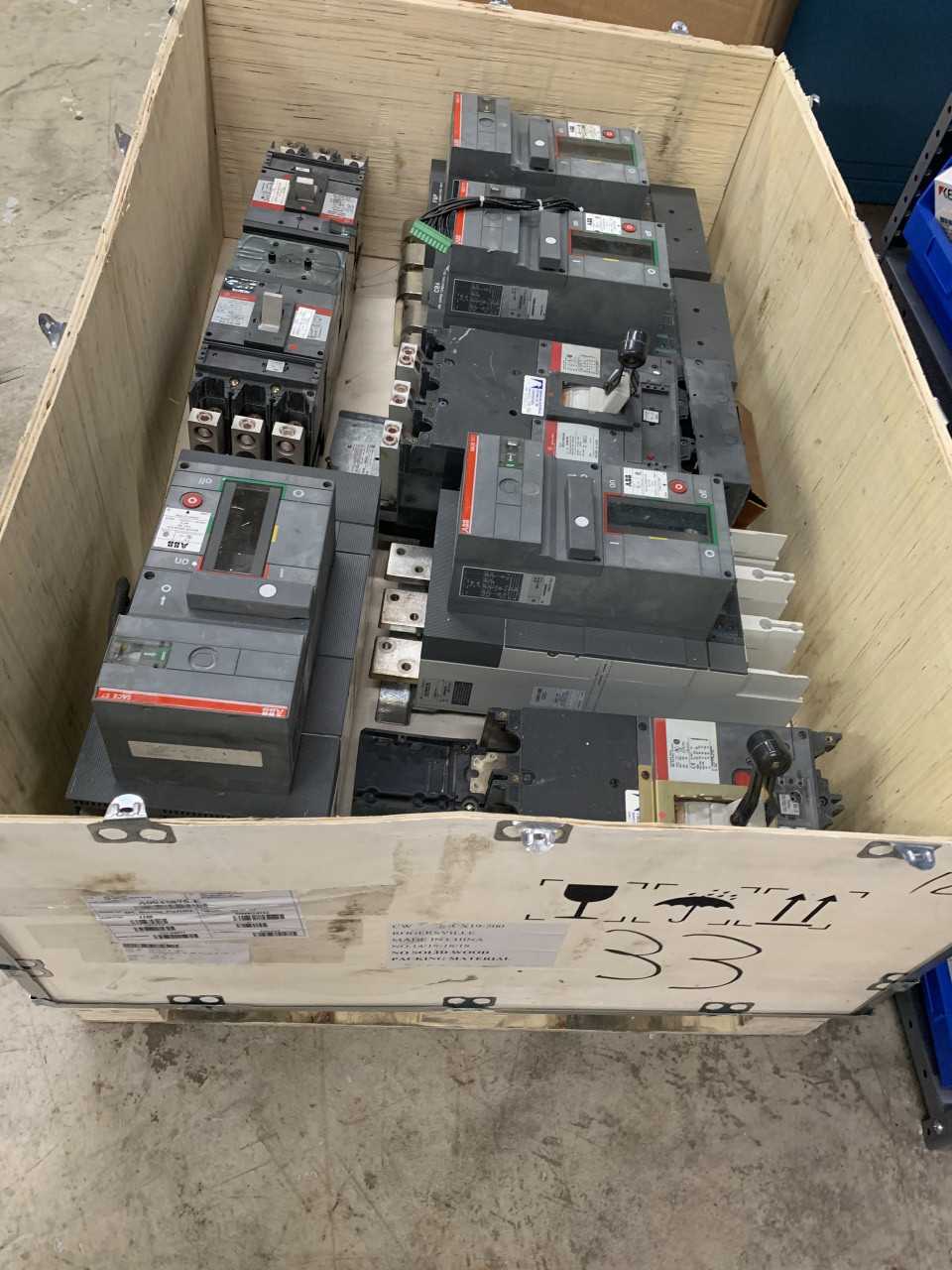 CRATE OF USED GENERAL ELECTRIC AND ABB CIRCUIT BREAKERS VARIOUS MODELS - CIRCUIT BREAKERS