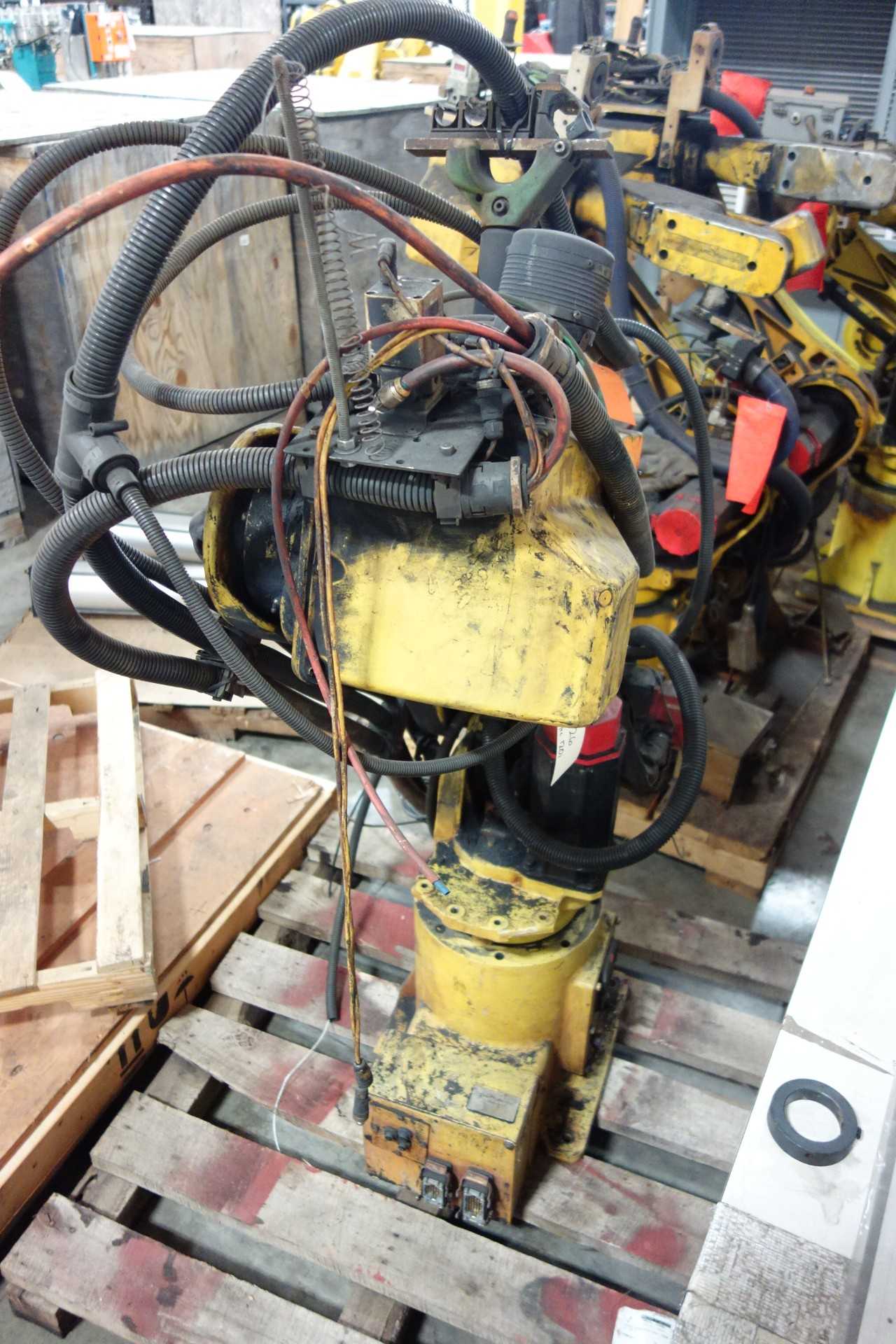 GE FANUC ROBOT ARM - INDUSTRIAL ROBOTS