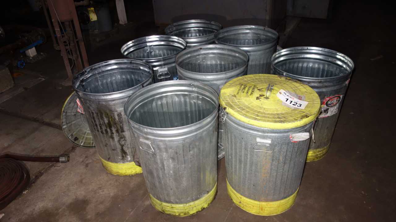 LOT OF 8 31GAL STEEL TRASH BINS - MATERIAL HANDLING