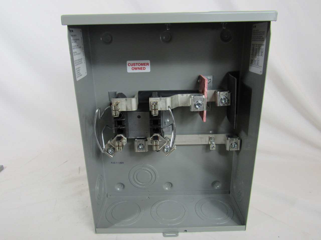 Quantity of 1 New Surplus Eaton U92197CCCPLCH Meter Socket Ringless 200A 600V 4 Jaws - INDUSTRIAL PARTS
