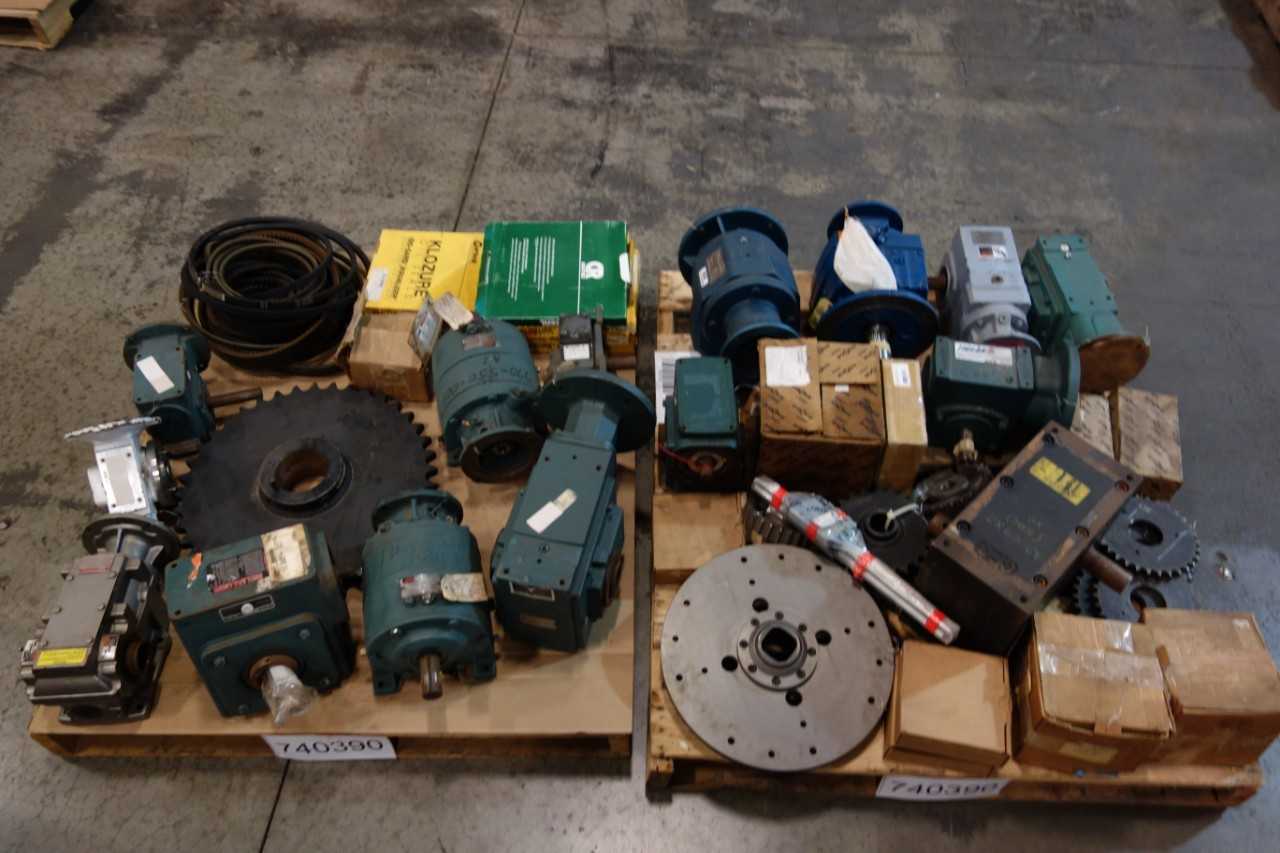 2 PALLETS OF ASSORTED GEAR REDUCERS, BELTS, SPROCKETS-DODGE, REXNORD, TIGEAR - GEAR REDUCERS 2 PALLETS OF ASSORTED GEAR REDUCERS, BELTS, SPROCKETS-DODGE, REXNORD, TIGEAR - GEAR REDUCERS
