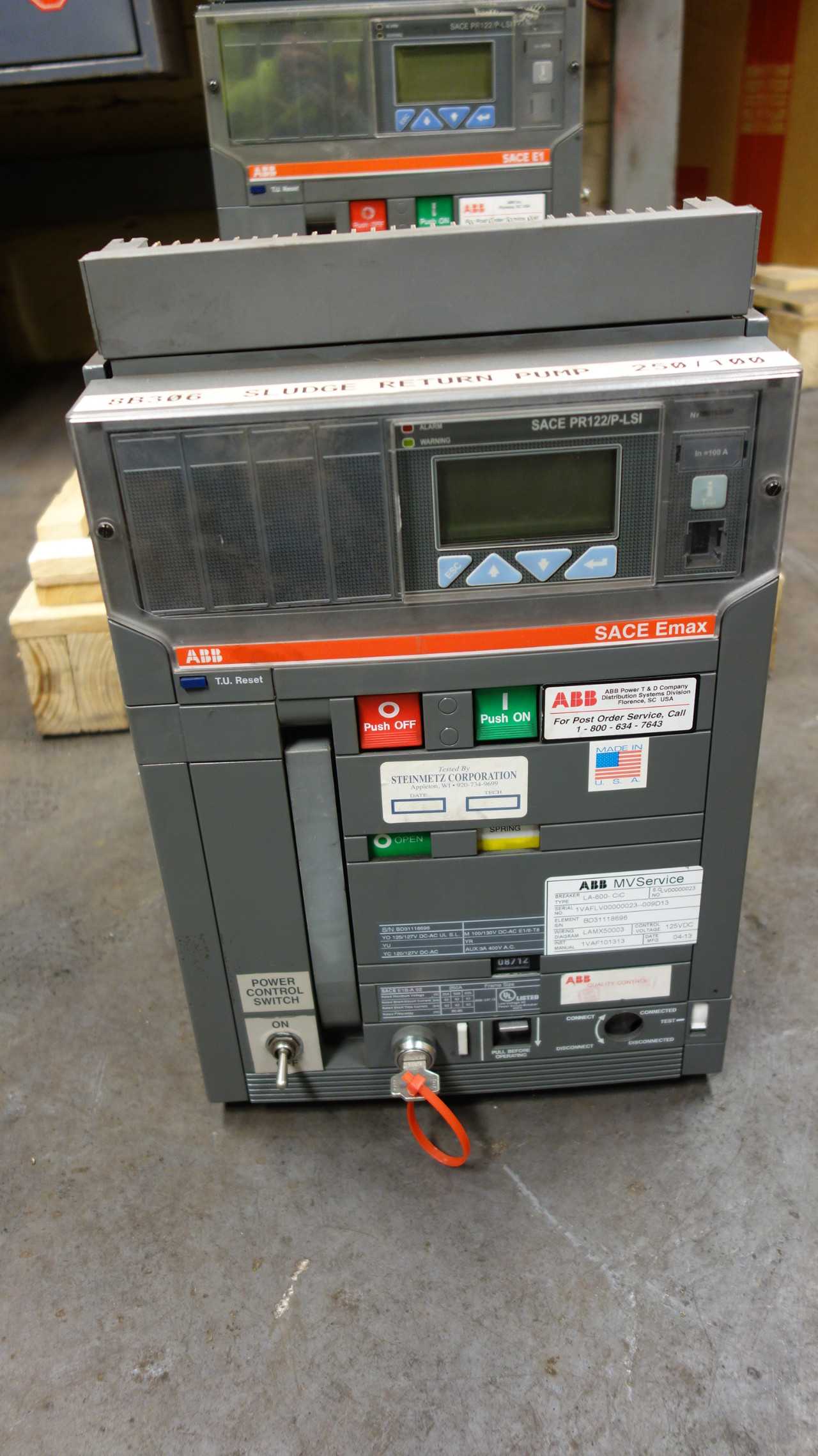 LOT OF 2 ABB SACE E1B-A 02 250A SWITCHGEAR BREAKER - CIRCUIT BREAKERS