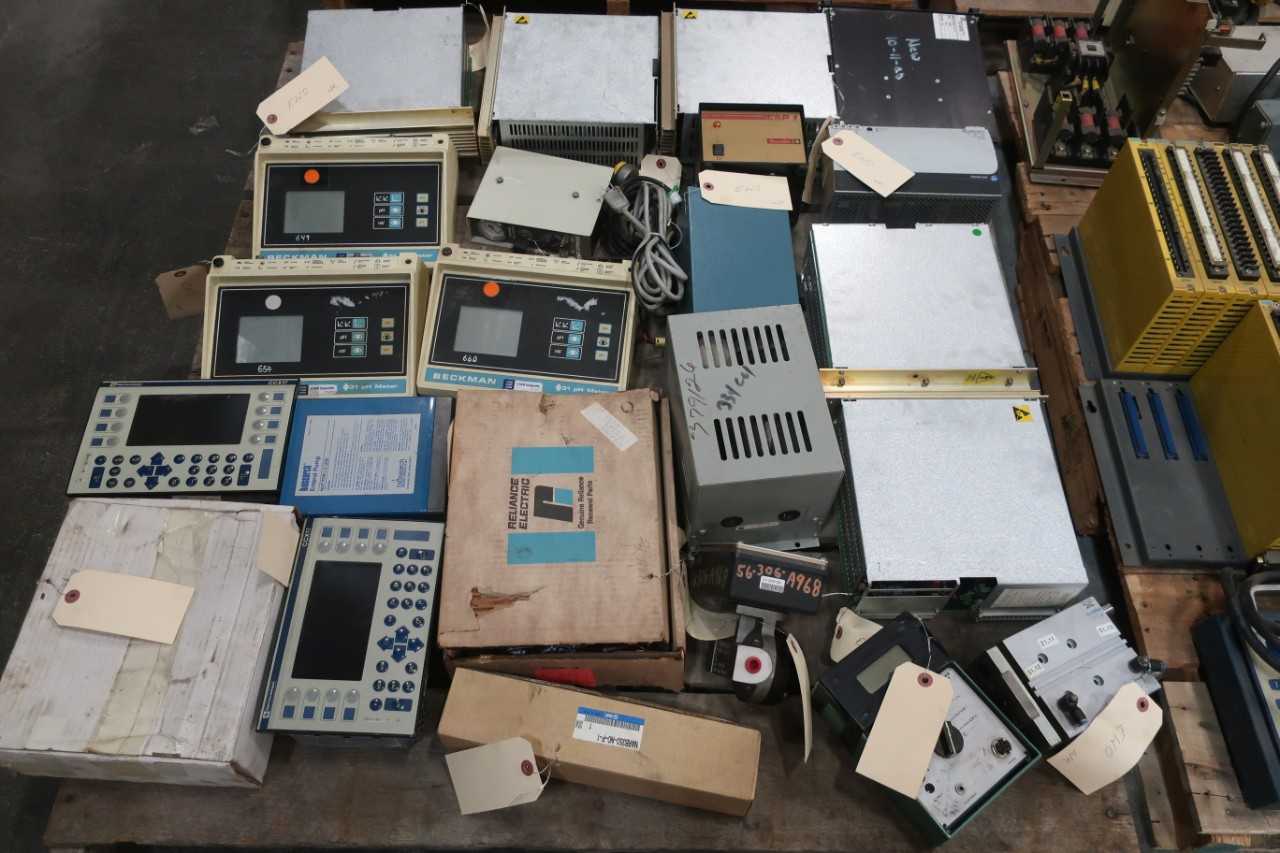 4 PALLETS OF ASSORTED ELECTRICAL EQUIPMENT - MISCELLANEOUS