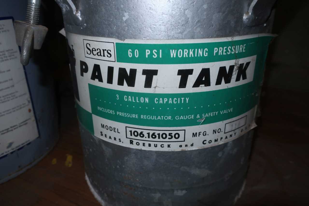SEARS 106.161050 60PSI 3 GAL PAINT TANK - TRAILER MOUNTED EQUIPMENT
