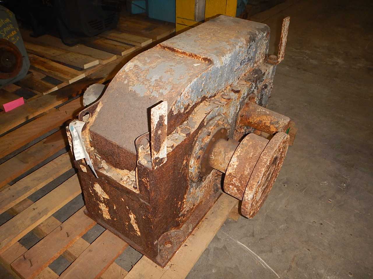 256 HP Falk Gear Reducer Model 1090Y1 - GEAR REDUCERS