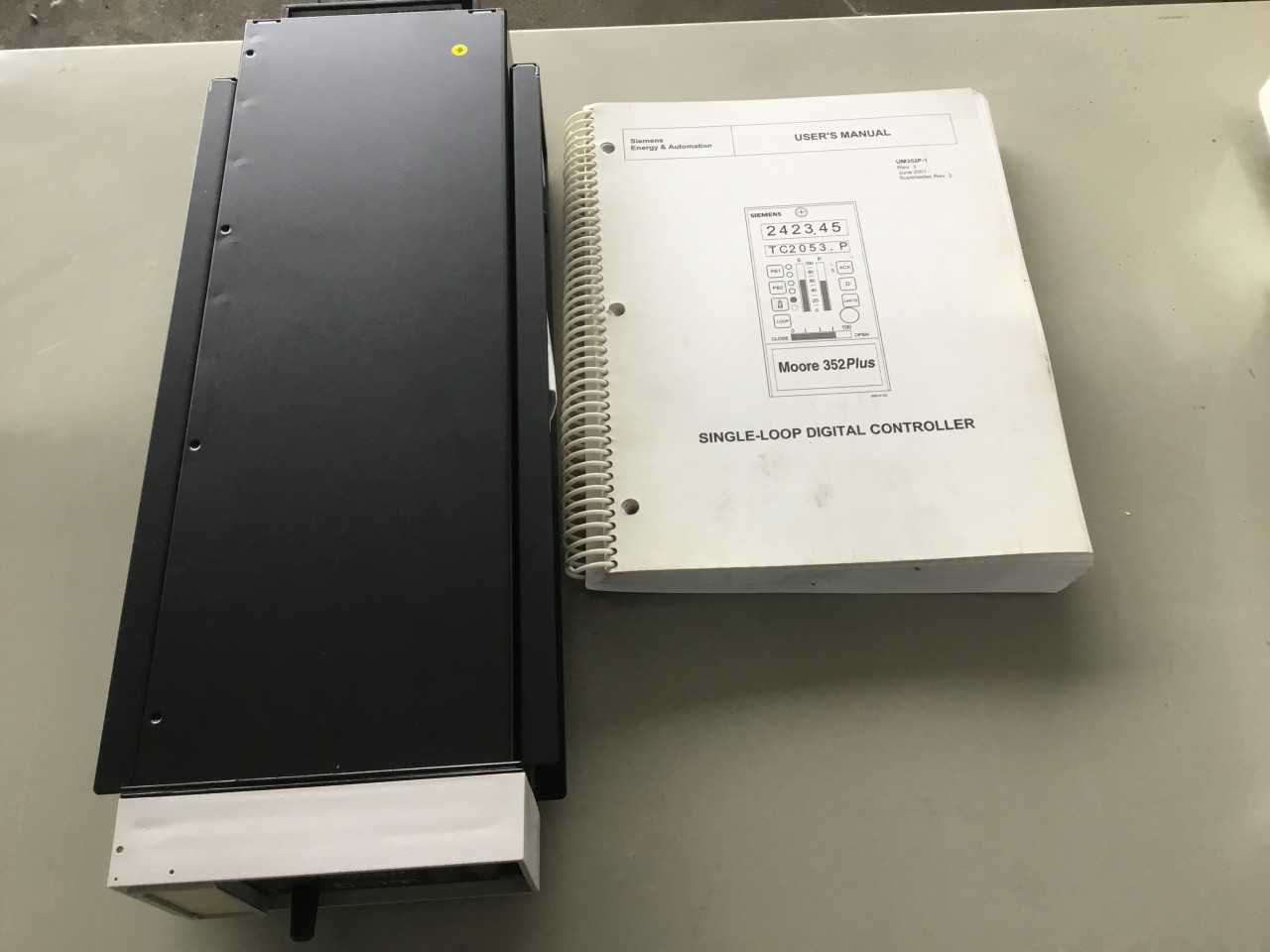 Siemens Single-Loop Digital Controller - AUTOMATION & CONTROLS
