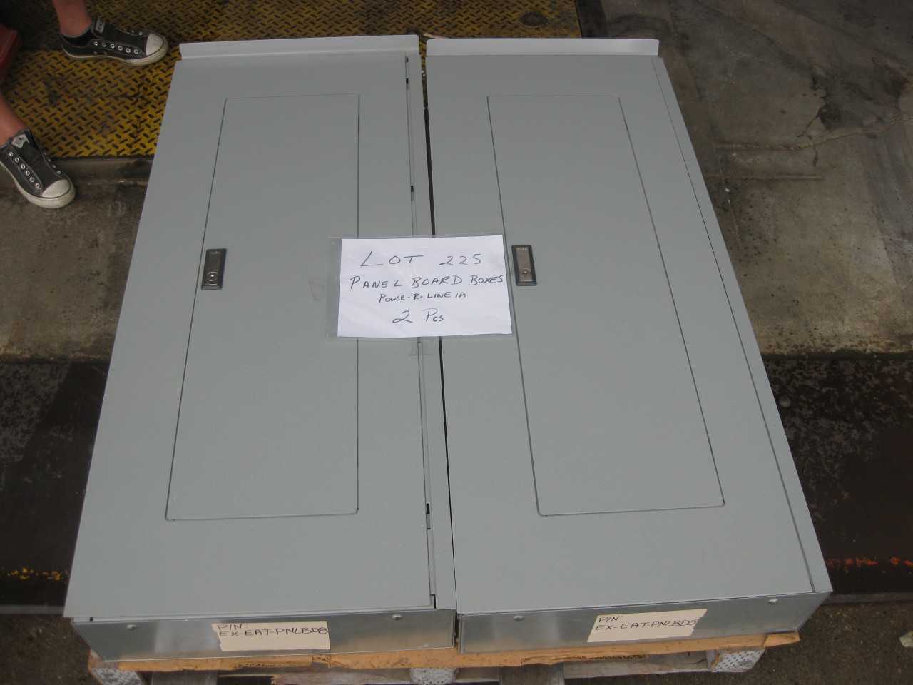 EATON PANEL BOARD 400A ( QTY. 2 ) - ELECTRICAL COMPONENTS