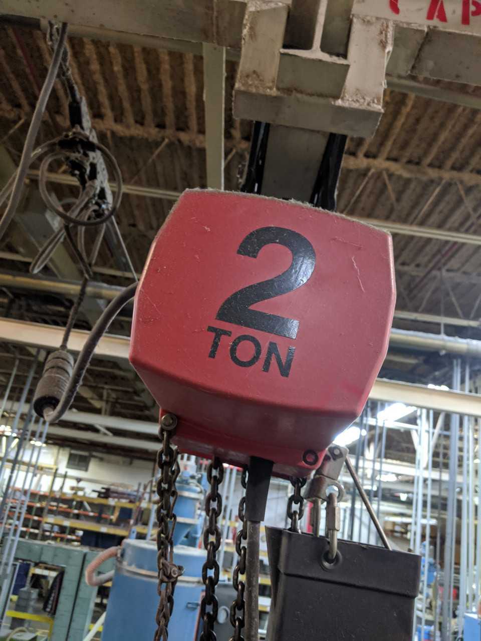 2 Ton Dayton Hoist - LIFTING EQUIPMENT
