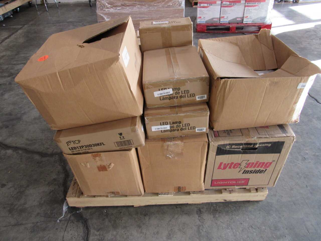 Pallet of 196x Assorted Lights, LEDs & Electric Fans - LIGHTING