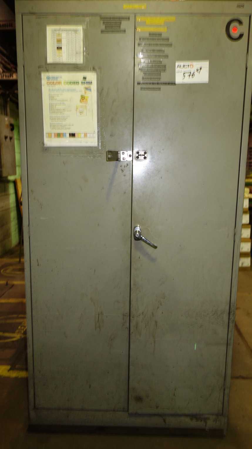 LOT OF 9 LOCKERS AND CABINETS WITH CONTENTS, ASSORTED PACKING MATERIAL - TOOL STORAGE