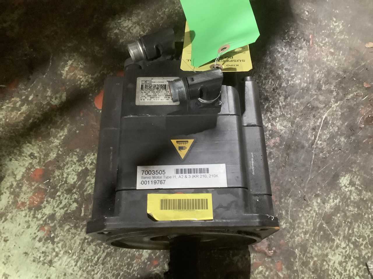 Lot of 2 KUKA 1FK7101-5AZ91-1ZZ9-Z S07 (7003505) Servo Motor - SERVO