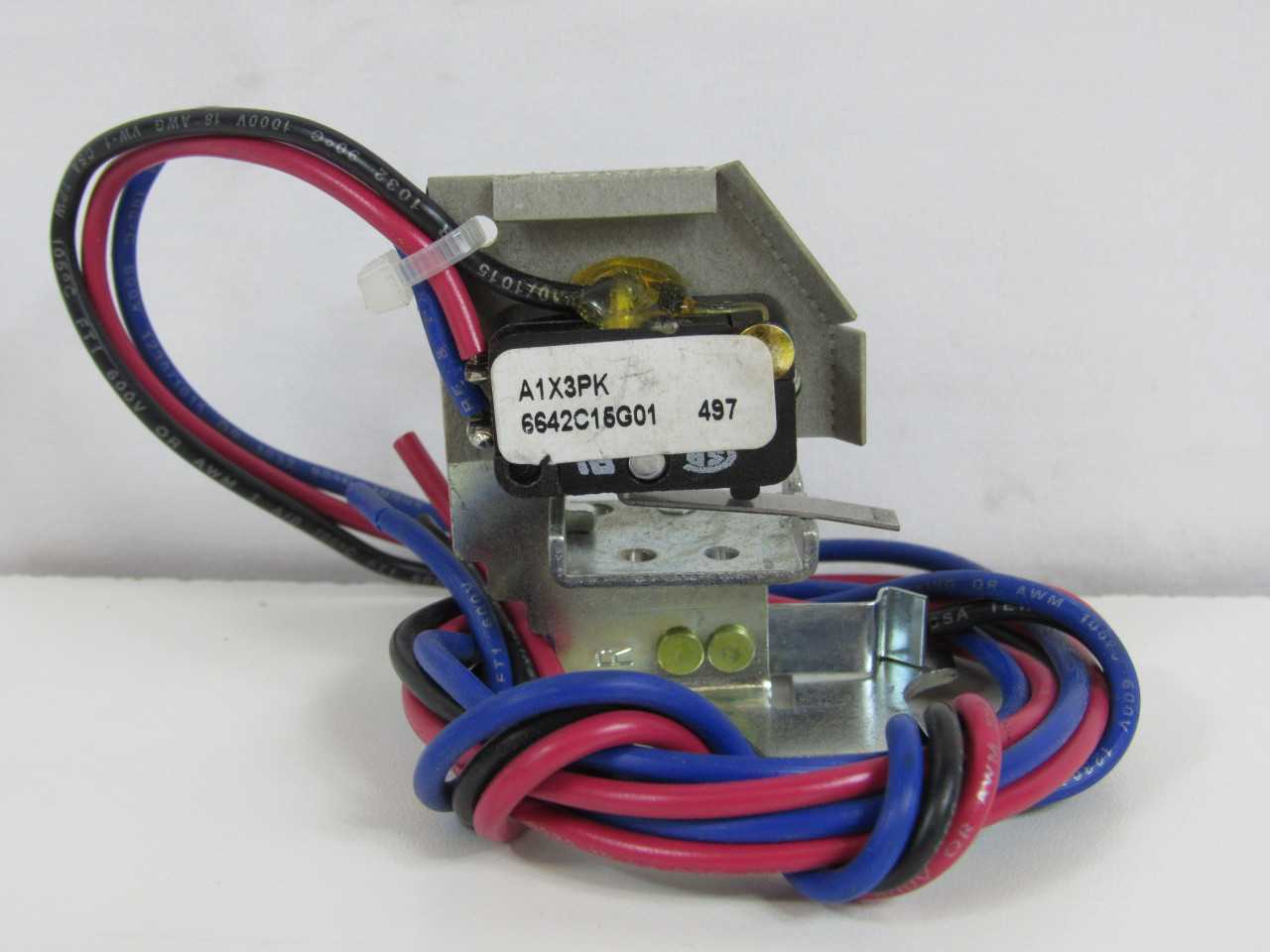 Lot of Quantity 19x A1X3PK MCCB Auxiliary Switches - ELECTRICAL COMPONENTS