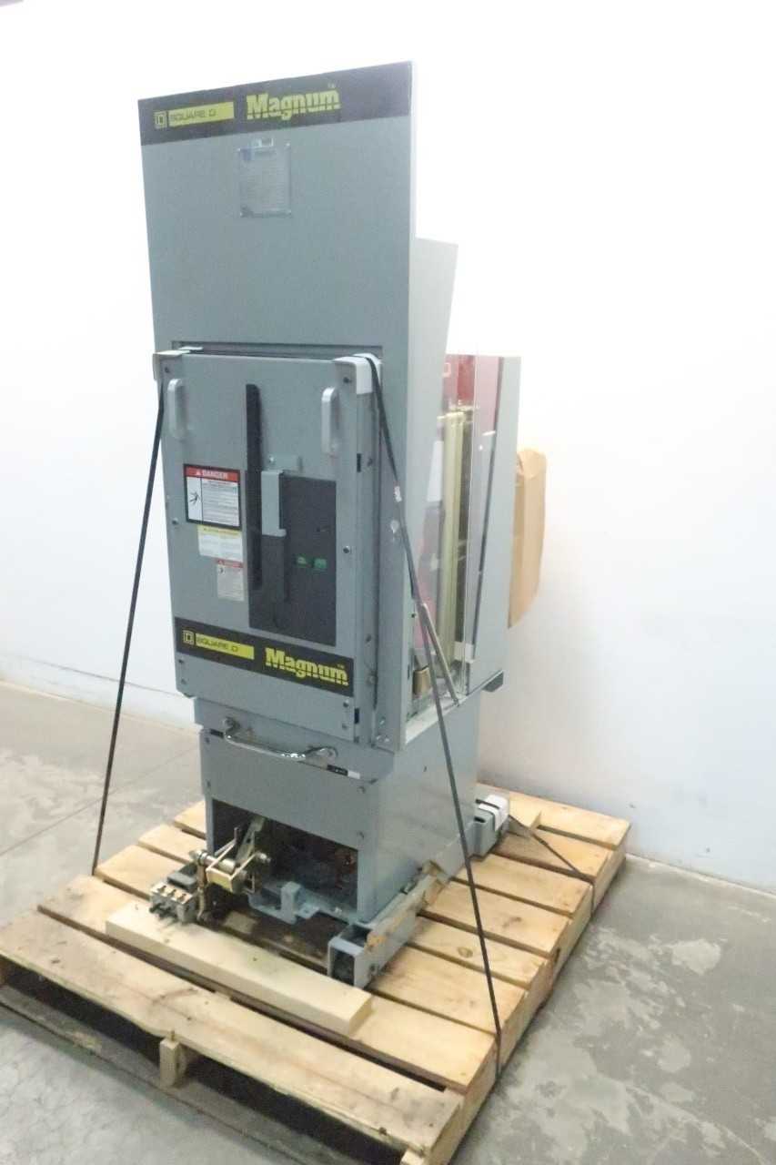 SQUARE D 5ASB1 MA-250-2000 MAGNUM VACUUM POWER BREAKER - CIRCUIT BREAKERS