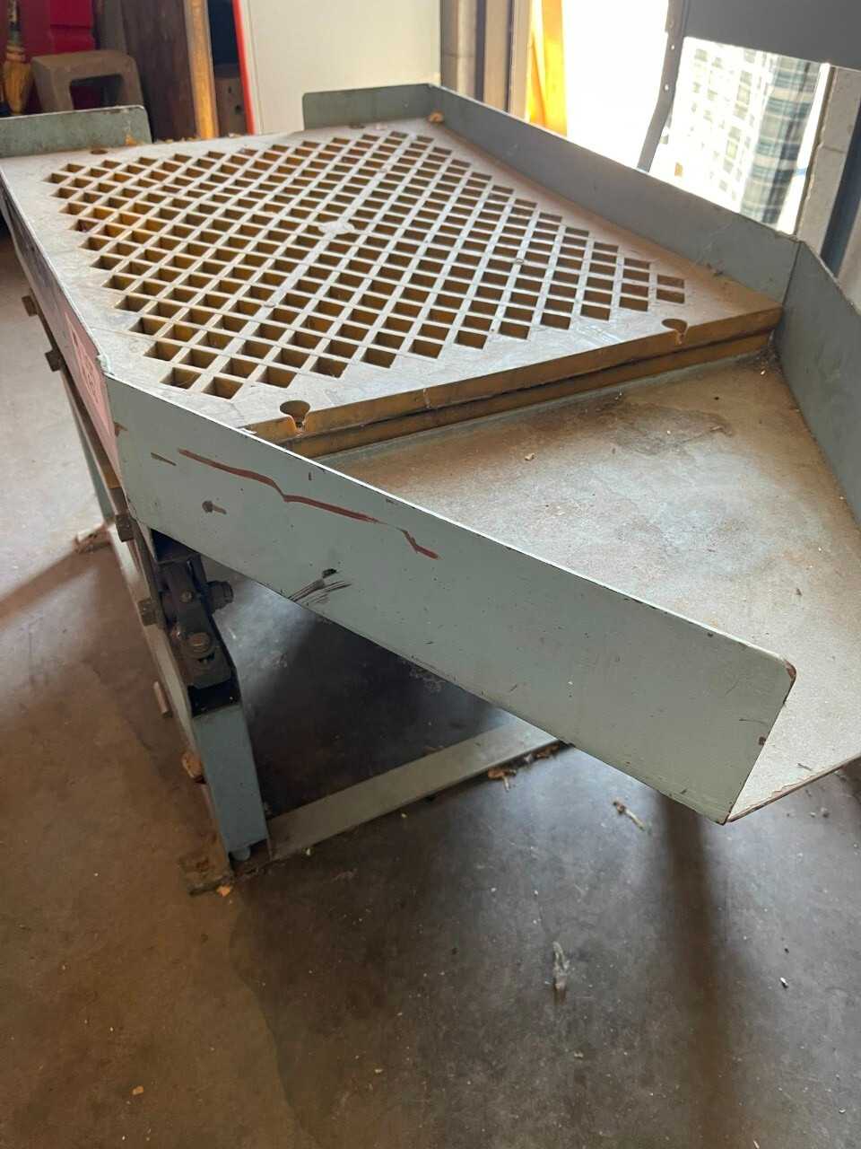 Bur Bench Vibratory Rack System - PROCESS EQUIPMENT