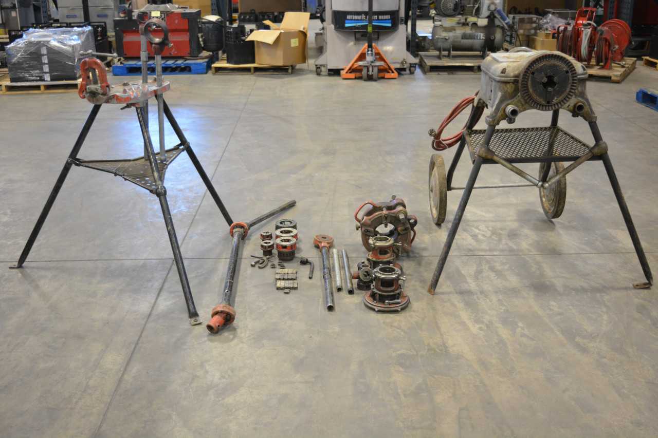 Ridgid 400A Power Drive Pipe Threader, Ridgid TriStand 40A Pipe Clamp/Stand and Accessories - ELECTRIC POWER TOOLS