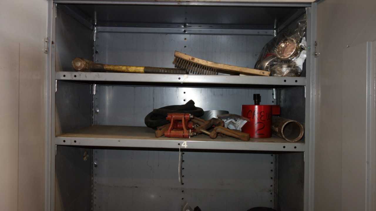CABINET W/SLEEVES, JACK - TOOL STORAGE