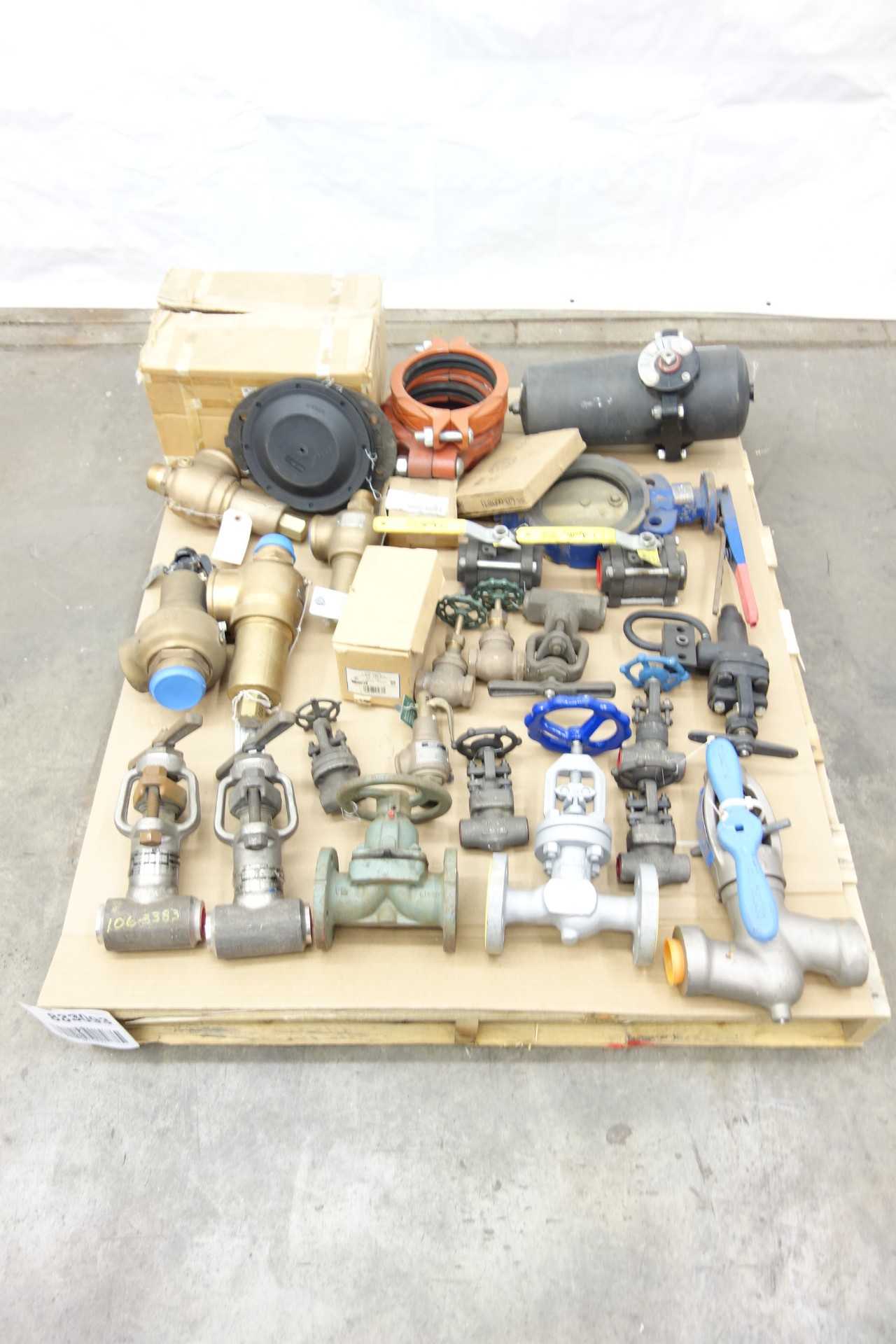 1 PALLET OF ASSORTED VALVES AND ACCESSORIES - VALVES