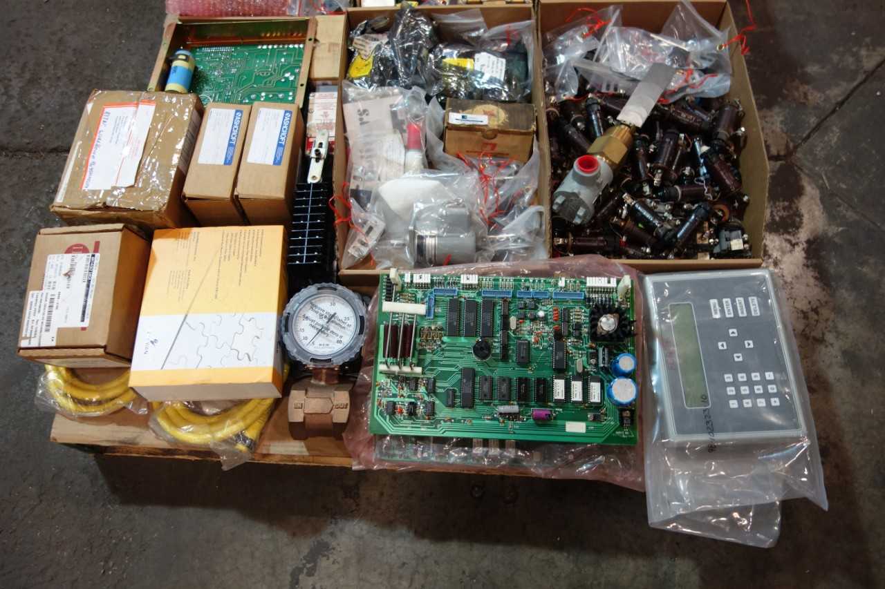 1 PALLET OF ASSORTED SWITCH CONTROLS, FLOW METER, CABLE-WIRE CONTROLS- ASHCROFT, DELTA, REES - FLOW METER