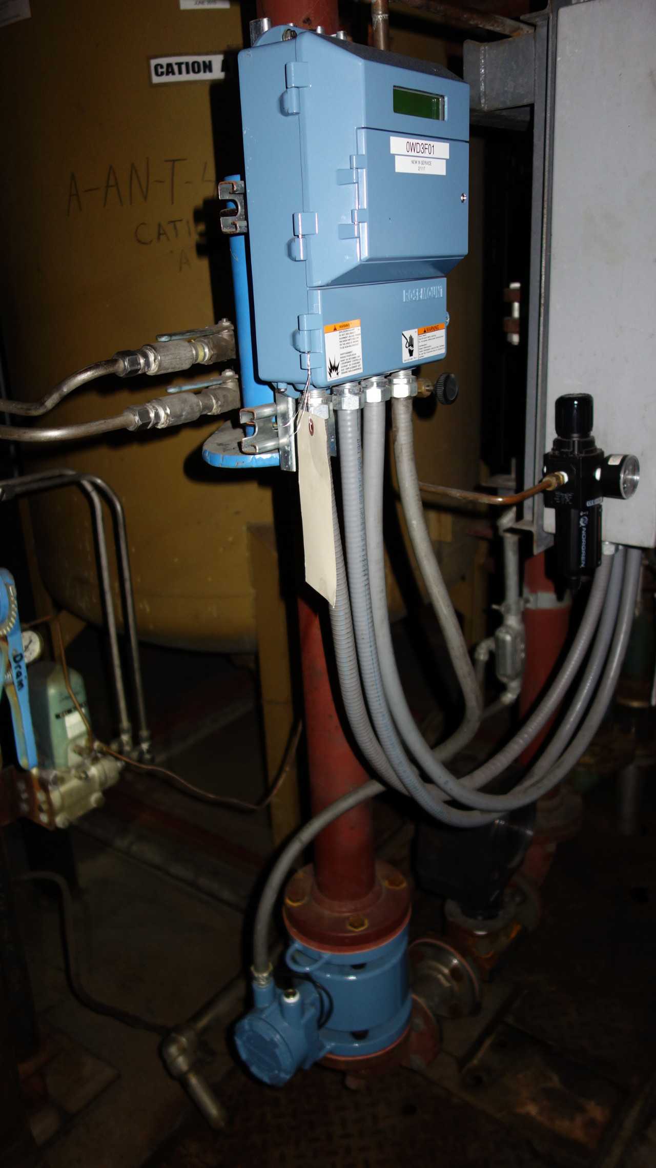 LOT OF 2 ROSEMOUNT FLOWMETERS, 8705FHA, 8712ESR - INSTRUMENTATION