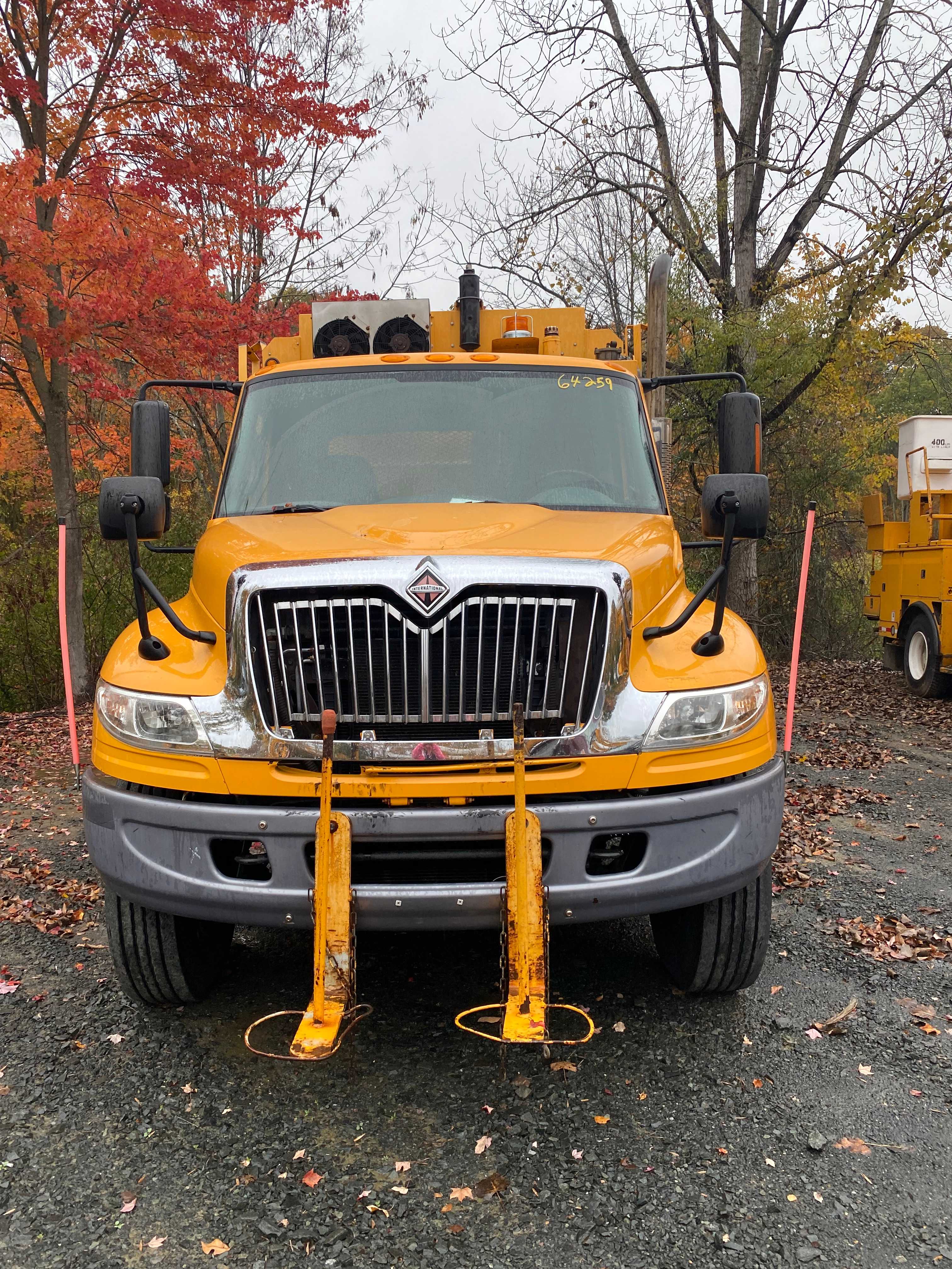 2006 International 4400 Cable Truck - HYDRO EXCAVATOR TRUCKS