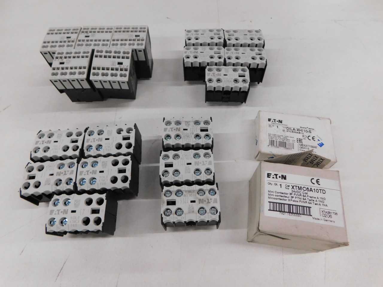 Lot of Quantity 20 Contactors - CONTACTORS
