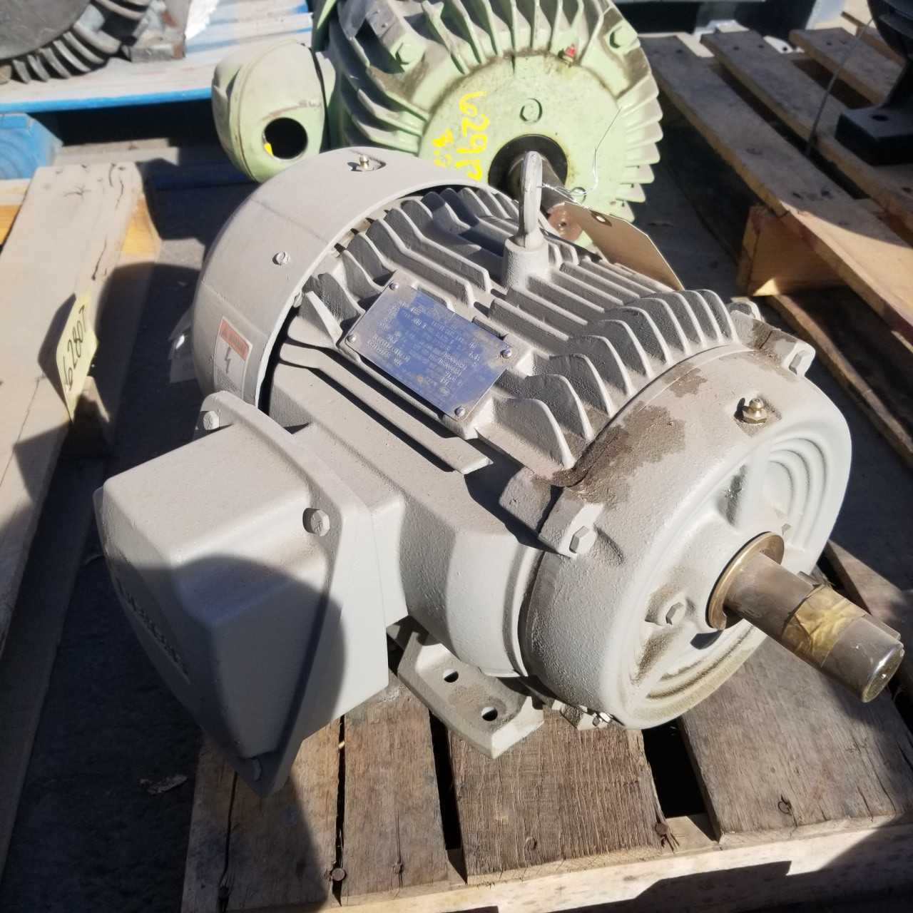 7 HP 3600 RPM 213T Frame Siemens Motor Unused - ELECTRIC MOTORS