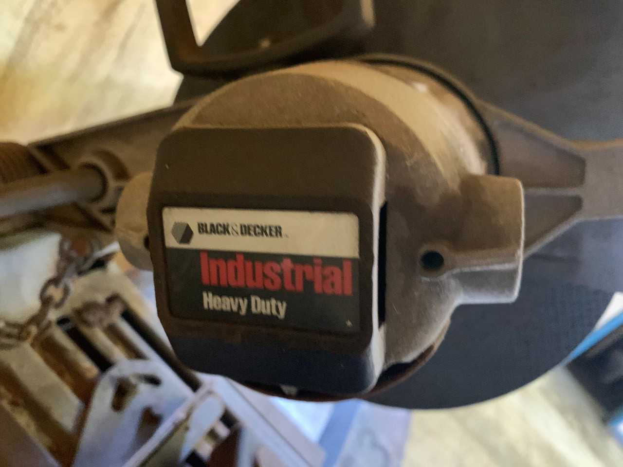 Chop Saw W/ Metal Table - ELECTRIC POWER TOOLS