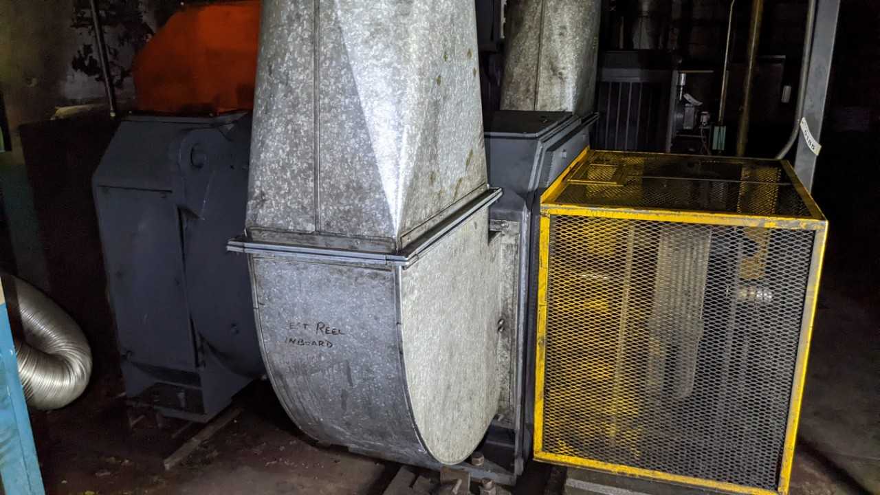 General Electric 700 HP 500/1500 RPM motor - ELECTRIC MOTORS