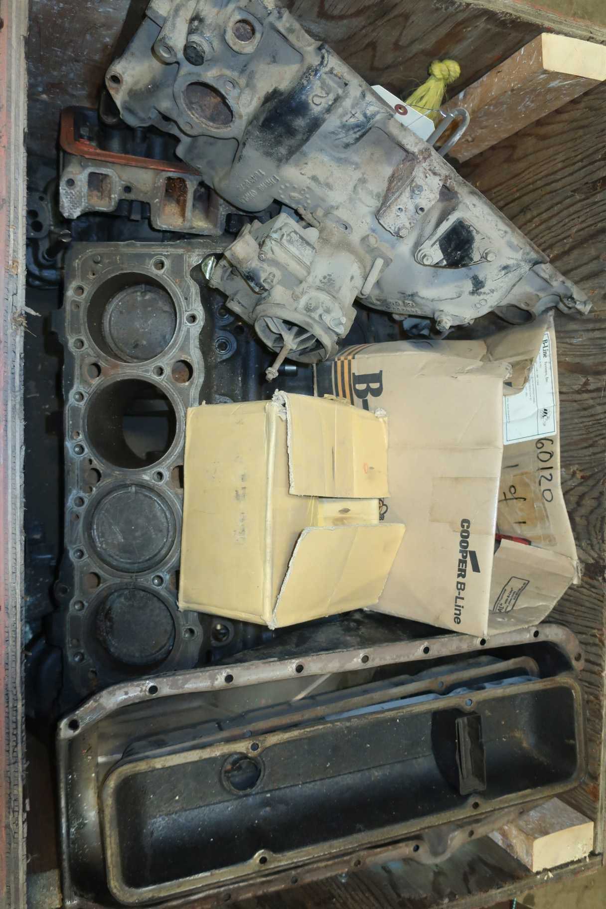 LOT OF ENGINE PARTS, MERCRUISER MARINE ENGINE 388CID