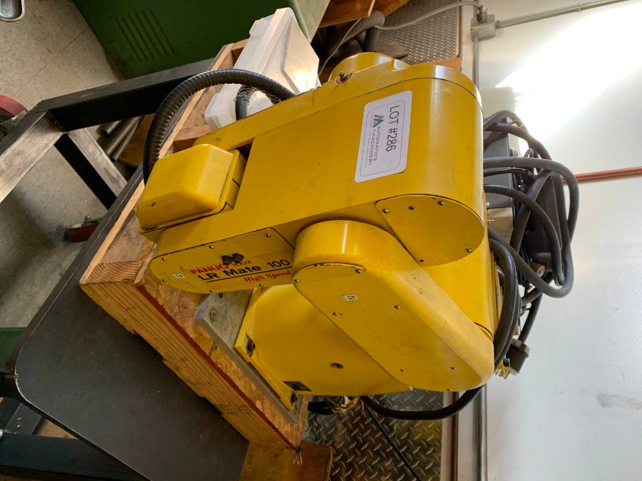 Fanuc LR-Mate 100I High Speed Robot w/ RJ-2 control - AUTOMATION & CONTROLS