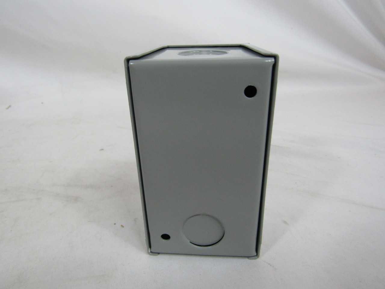 Quantity of 1 New Surplus Eaton 369D454G01 Enclosed Starter Motor Operator 10P 120V 0.25 HP - ELECTRIC MOTORS